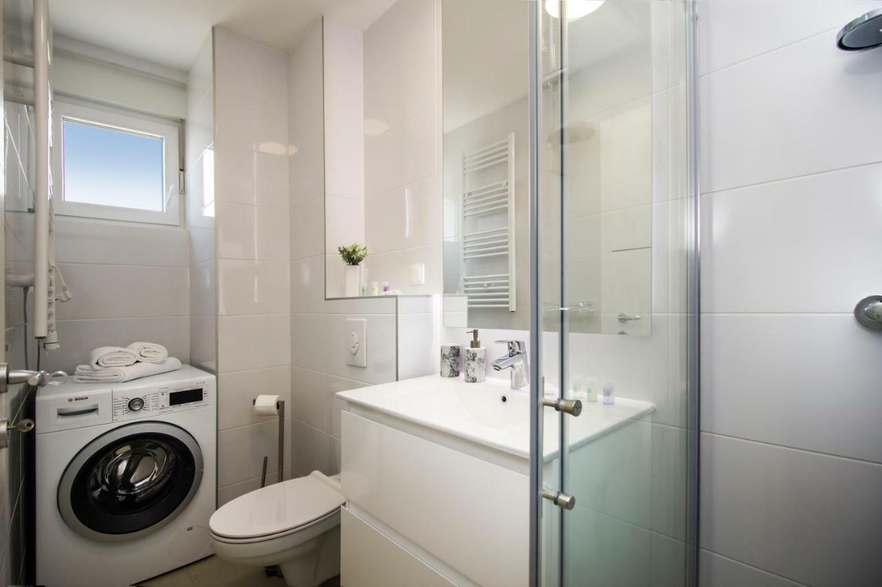 Mar Adentro Makarska Apartment Екстериор снимка